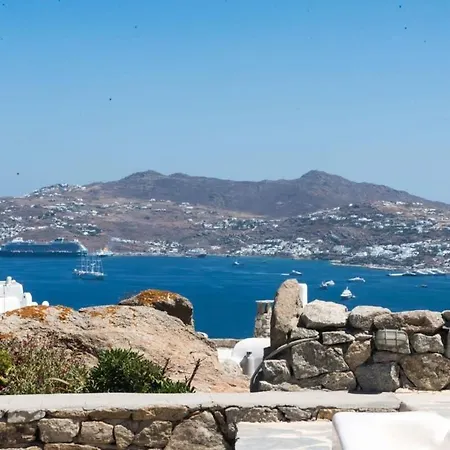 Hotel Gorgeous W Ocean Views And Shared Pools 3*