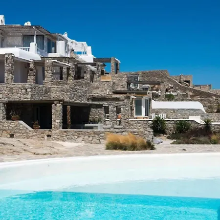 Gorgeous W Ocean Views And Shared Pools